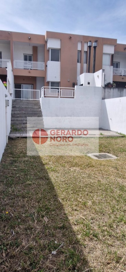 VENDO DUPLEX EN B° BAJO LA VIÑA