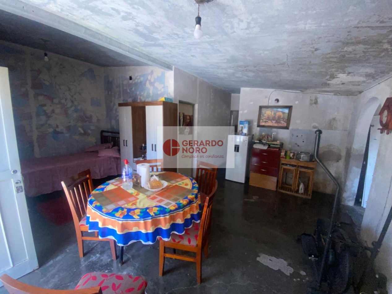 VENDO CASA EN B° ALTO COMEDERO.
