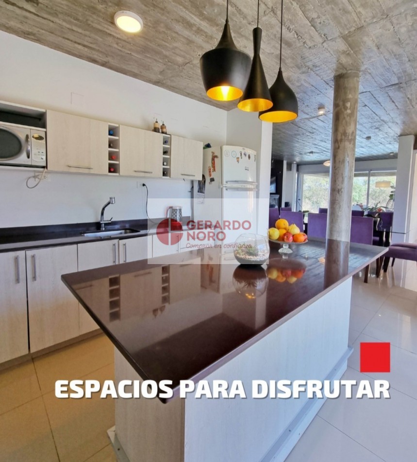 EXCLUSIVA CASA EN VENTA EN COUNTRY LAS DELICIAS 