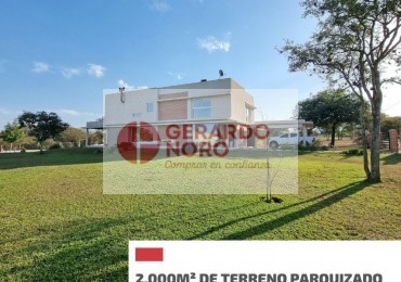EXCLUSIVA CASA EN VENTA EN COUNTRY LAS DELICIAS 